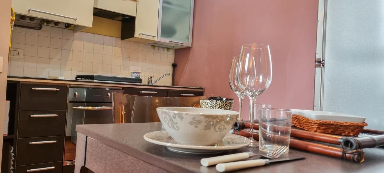Altido Trendy 1-Bed Flat, Easy Access To Centre Apartment Milano Ngoại thất bức ảnh